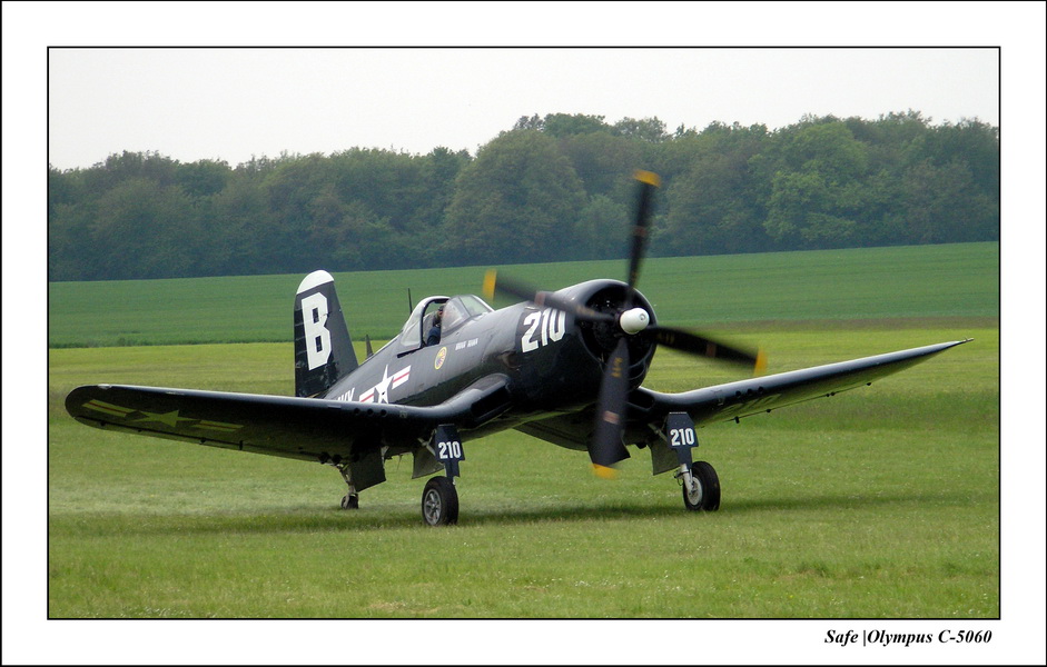 2005 - 05 - Corsairs F4U - 30.JPG